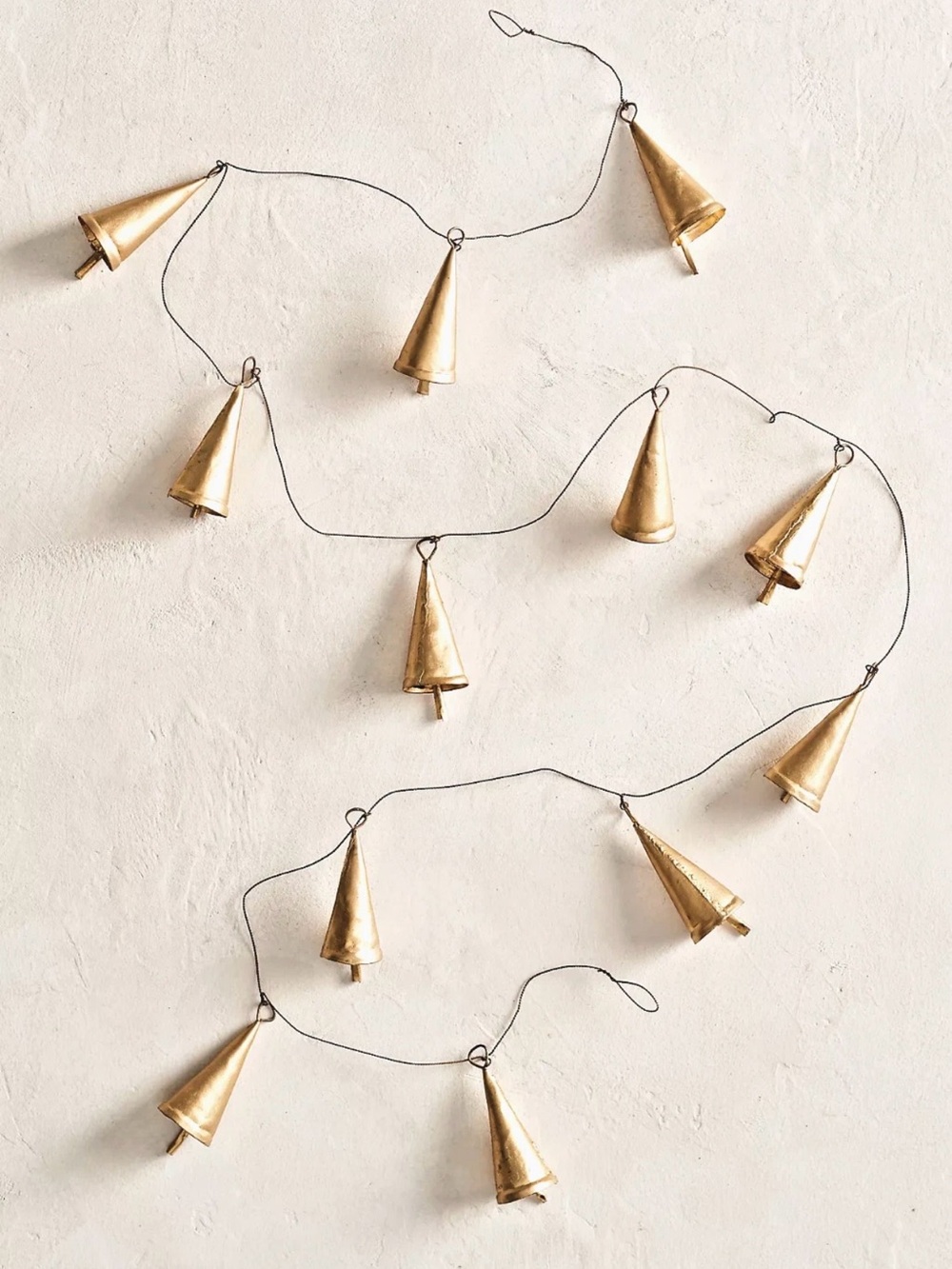 NEW Anthropologie x Terrain Anthropologie Gilded Gold Tree Cone Bells Garland 🔔